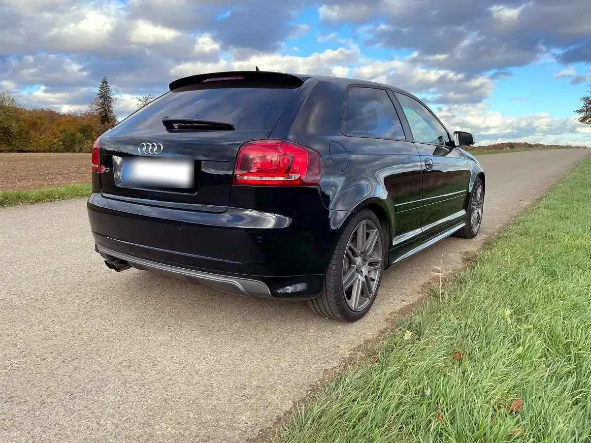 Gebraucht Audi S3 Sportback Sport 265 PS (194 kW) 2008 Schwarz Kleinwagen