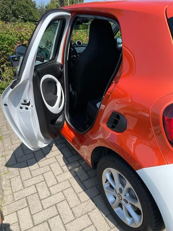 Gebraucht Smart ForFour 71 PS (52 kW) 2019 Weiß Kleinwagen