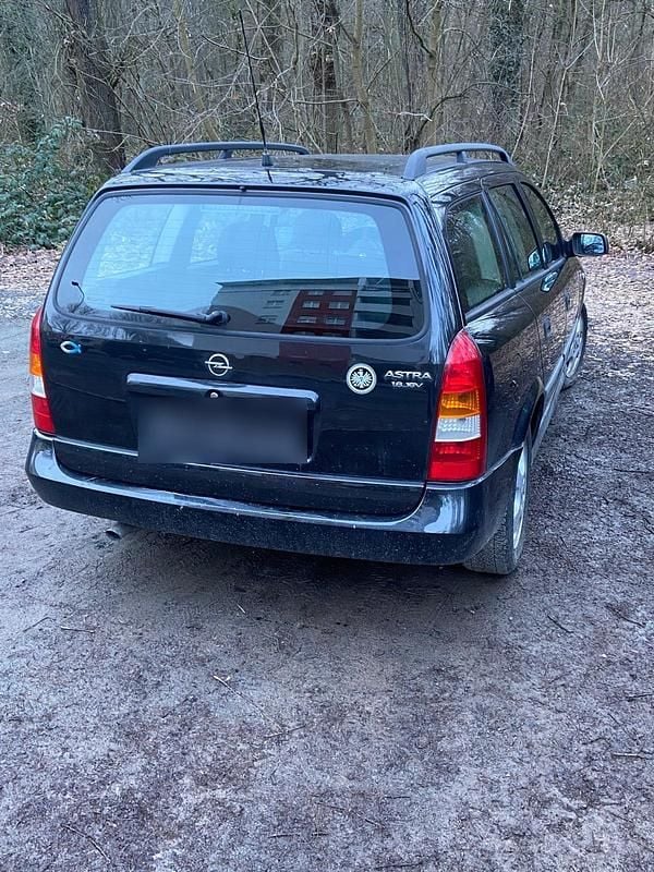 Gebraucht Opel Astra 100 PS (73 kW) 2000 Schwarz Kombi
