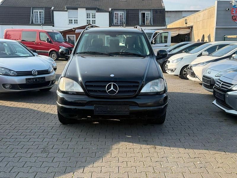 Gebraucht Mercedes ML270 163 PS (119 kW) 2000 SUV