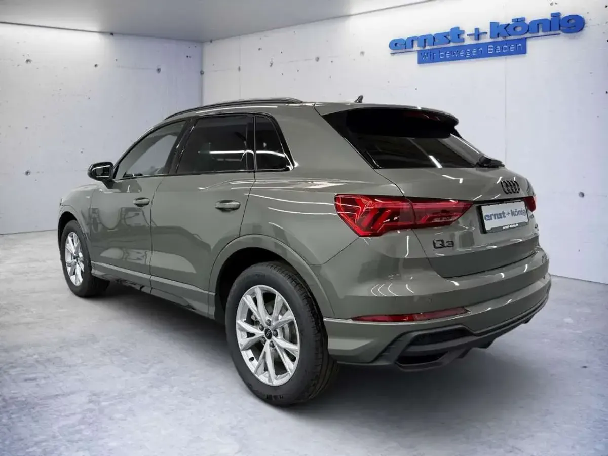 Neu Audi Q3 S-Line 190 PS (139 kW) 2025 Grau SUV
