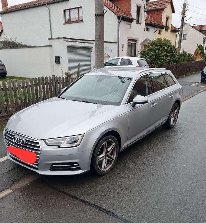 Grau Gebraucht 2018 Audi A4 Kombi | 17.000 € (Guter Preis) - Bild 1/4