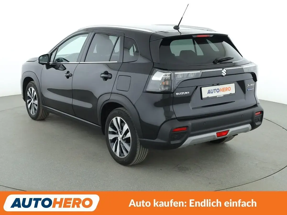 Gebraucht Suzuki SX4 S-Cross Comfort+ 102 PS (75 kW) 2024 Schwarz SUV