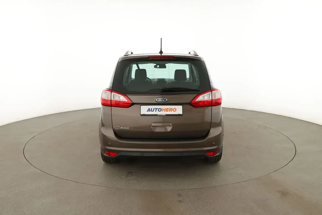 Gebraucht Ford Grand C-Max Titanium 125 PS (91 kW) 2019 Braun Van / Kleinbus