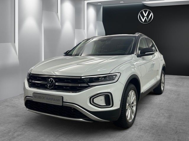 Pure white Gebraucht 2024 VW T-Roc Business SUV | 29.980 € (Fairer Preis) - Bild 1/4
