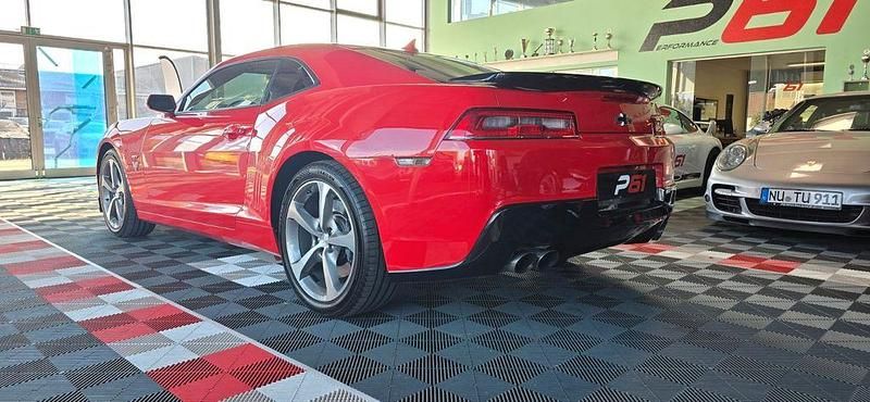 Gebraucht Chevrolet Camaro SS 453 PS (333 kW) 2015 Rot Coupé
