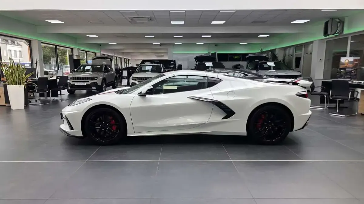 Neu Corvette C8 481 PS (353 kW) 2026 Weiß Coupé