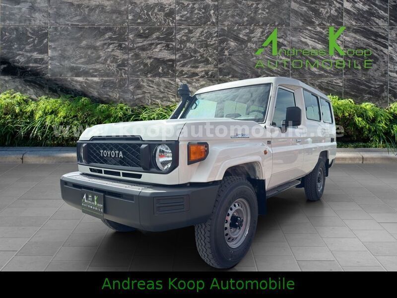 Weiß Neu 2025 Toyota Land Cruiser SUV | 61.980 € (Superpreis) - Bild 1/4