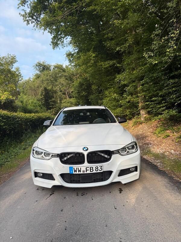 Weiß Gebraucht 2016 BMW 320 M Performance Kombi | 19.000 € (Teuer) - Bild 1/4