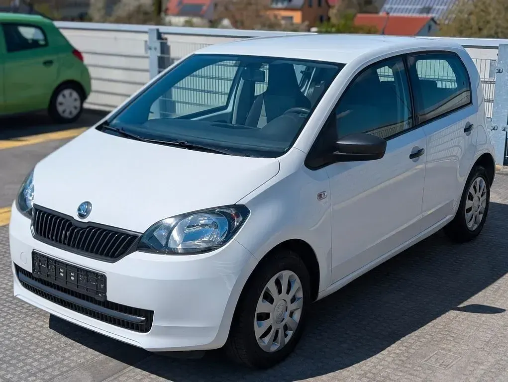 Używany Skoda Citigo Active 60 KM (44 kW) 2012 Biały Hatchback