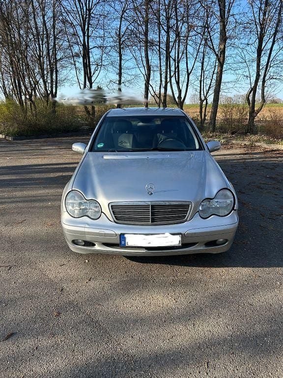Gebraucht Mercedes C200 Classic 116 PS (85 kW) 2003 Grau Limousine