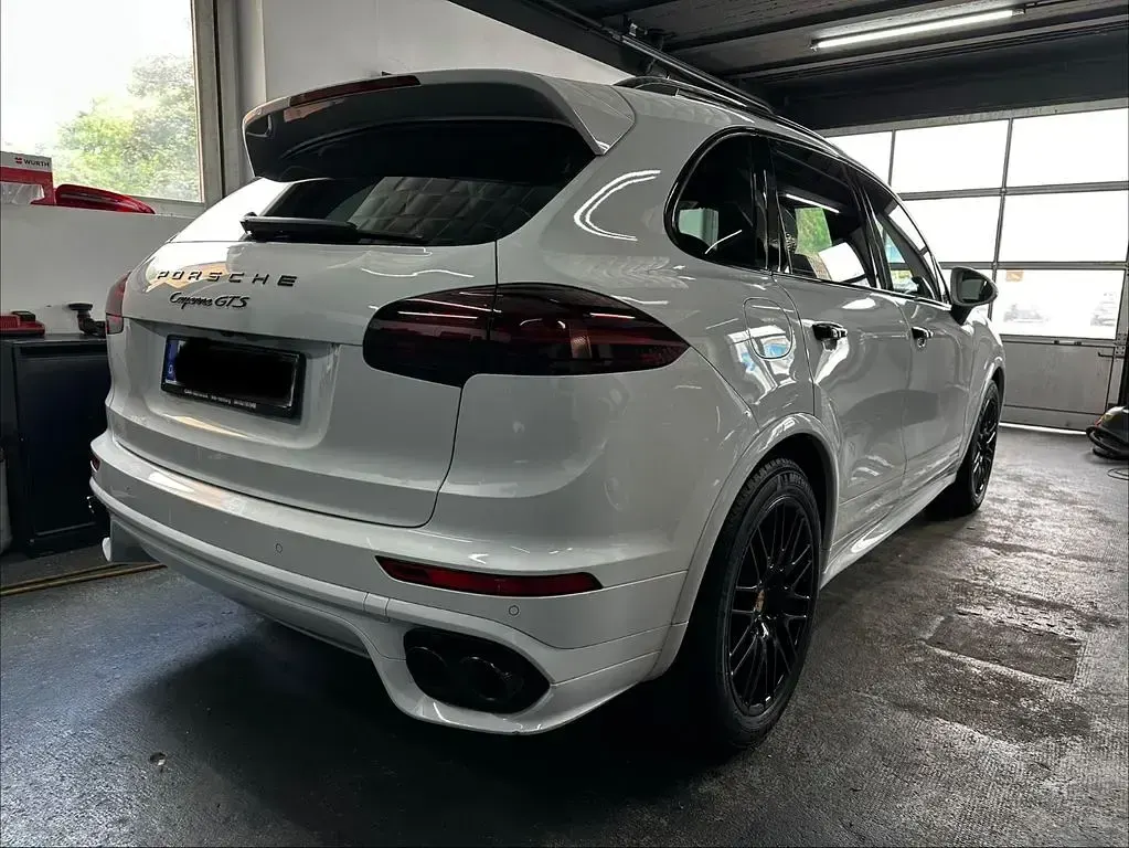 Gebraucht Porsche Cayenne 441 PS (324 kW) 2017 Weiß SUV
