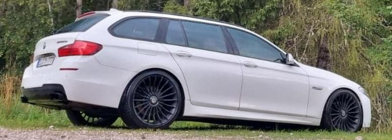 Weiß Gebraucht 2011 BMW 530 M Sport Kombi | 9.999 € (Guter Preis) - Bild 1/4