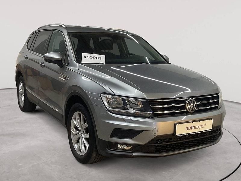 Pyritsilber metallic Gebraucht 2021 VW Tiguan Allspace Comfortline SUV | 23.390 € (Superpreis) - Bild 1/4