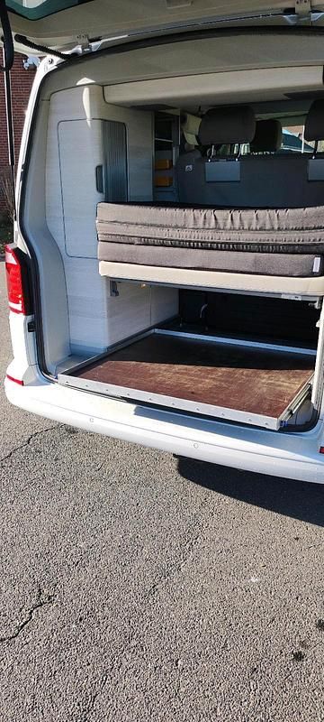 Gebraucht VW California Coast 150 PS (110 kW) 2017 Weiß Van