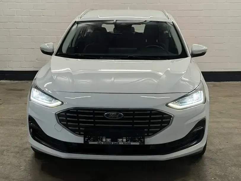 Gebraucht Ford Focus Titanium 116 PS (85 kW) 2023 Frostweiã Kombi