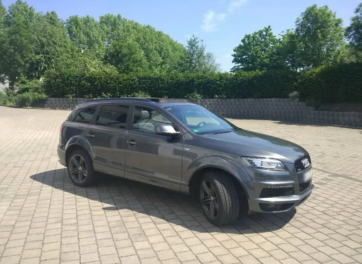 Gebraucht Audi Q7 S-Line 239 PS (175 kW) 2011 Grau SUV