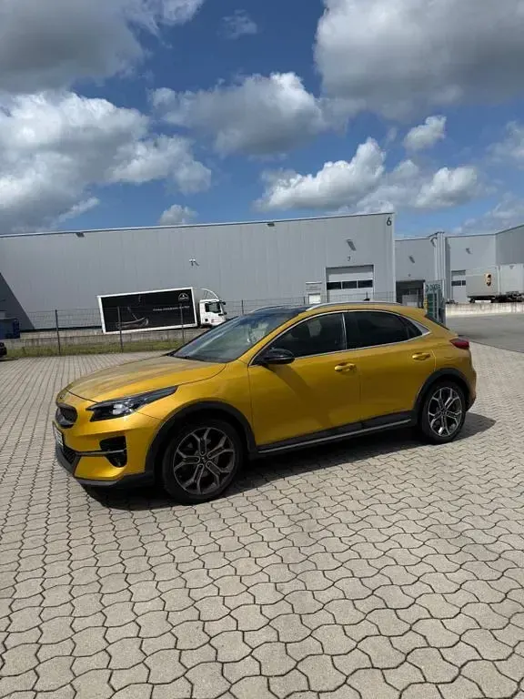 Gebraucht Kia XCeed Launch Edition 140 PS (102 kW) 2019 Gold SUV