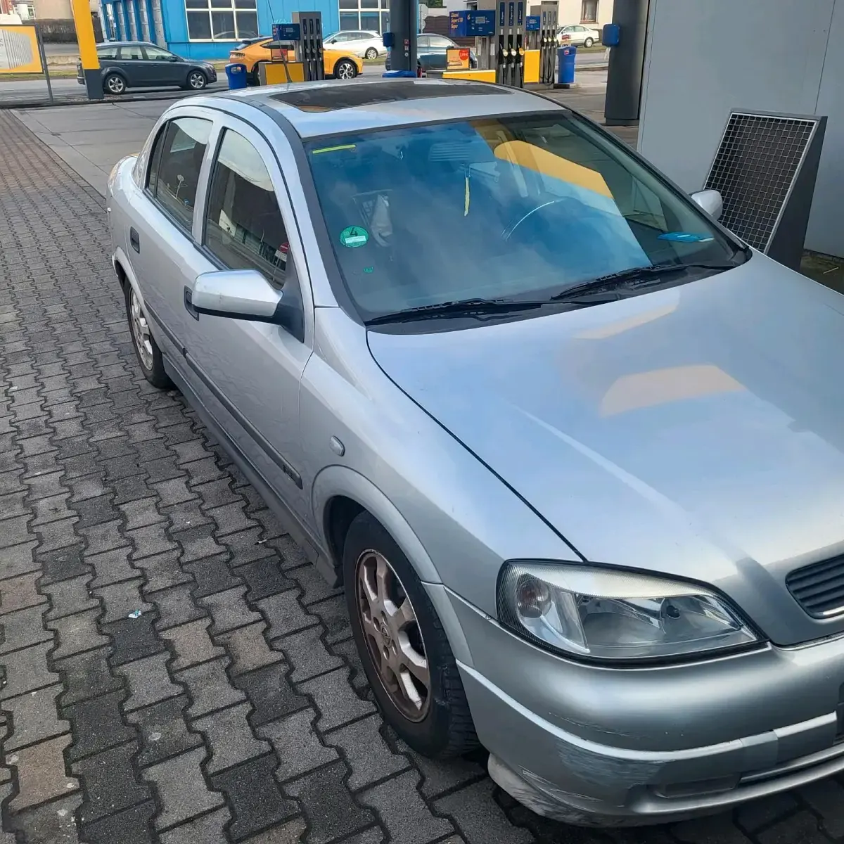 Używany Opel Astra 101 KM (74 kW) 2002 Szary Hatchback