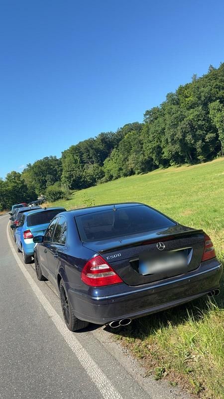 Gebraucht Mercedes E500 306 PS (225 kW) 2002 Blau Limousine