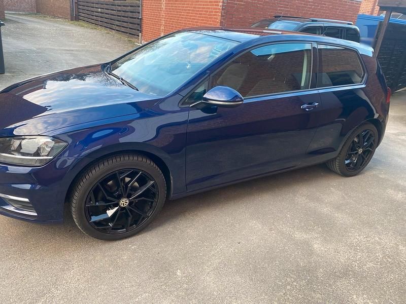 Second-hand VW Golf 125 CP (91 kW) 2017 Albastru Coupe