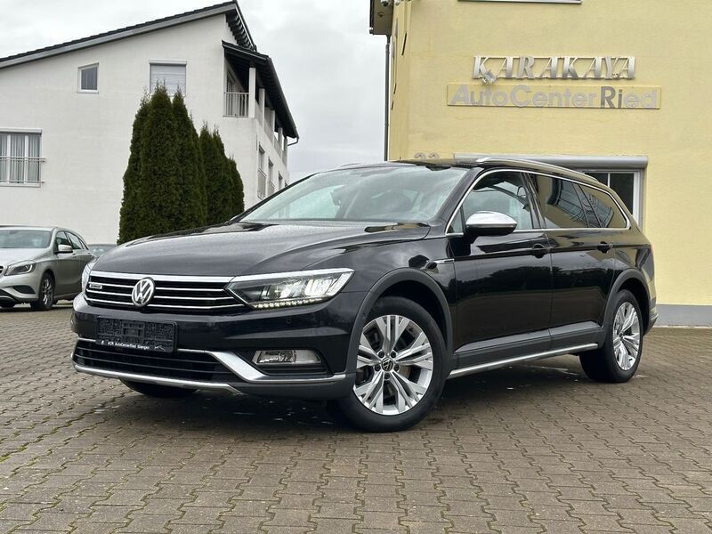 Schwarz Gebraucht 2016 VW Passat Alltrack Kombi | 17.990 € (Guter Preis) - Bild 1/4