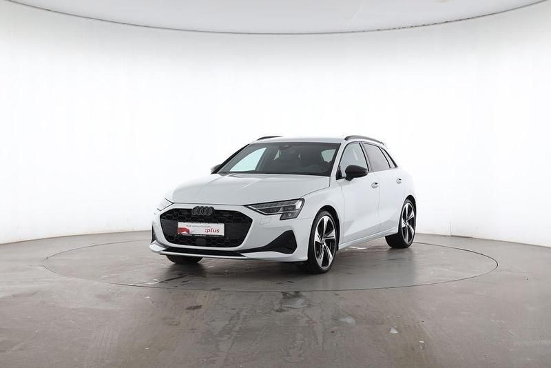 Gebraucht Audi A3 Sport 150 PS (110 kW) 2025 Weiß Limousine