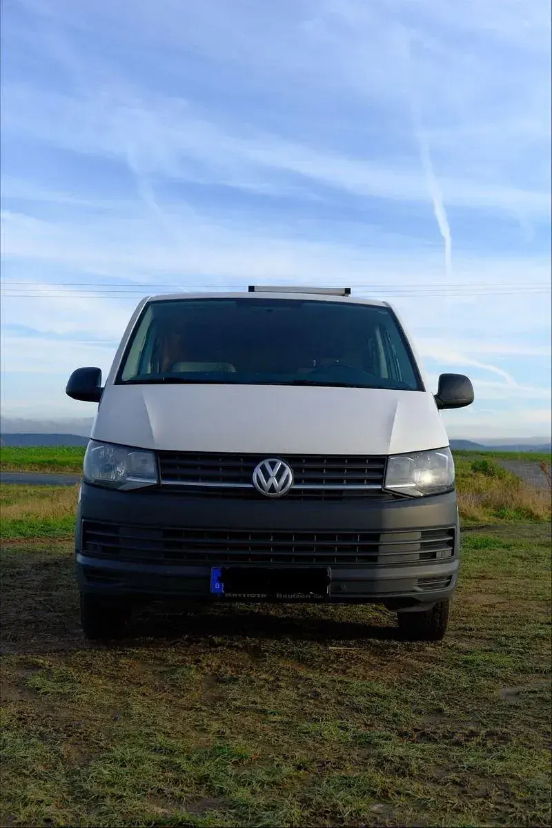 Second-hand VW Transporter 150 CP (110 kW) 2018 Alb Van