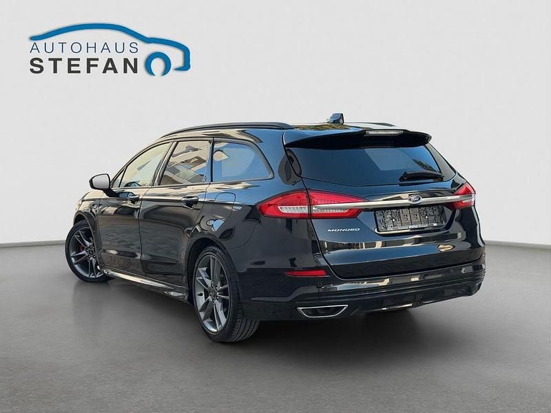 Gebraucht Ford Mondeo ST-Line 190 PS (139 kW) 2022 Schwarz Limousine