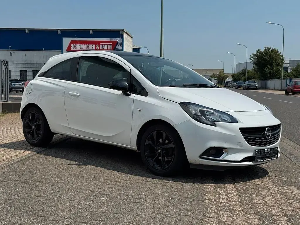 Gebraucht Opel Corsa Color Edition 90 PS (66 kW) 2015 Weiß Kleinwagen