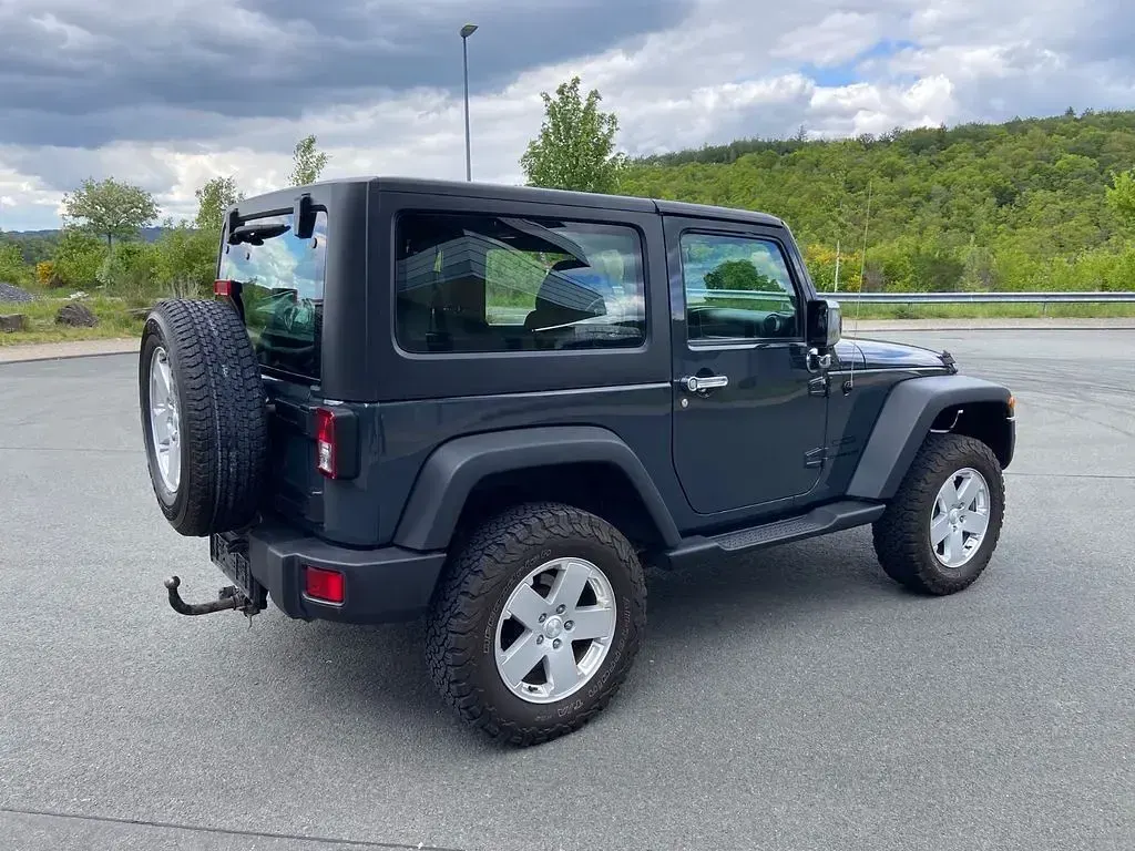 Gebraucht Jeep Wrangler Sport 200 PS (147 kW) 2017 Grau SUV