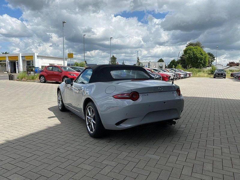 Neu Mazda MX5 Exclusive 132 PS (97 kW) 2025 Aero gray m Cabrio