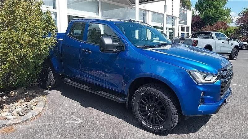 Gebraucht Isuzu D-Max 163 PS (119 kW) 2024 Blau Pickup