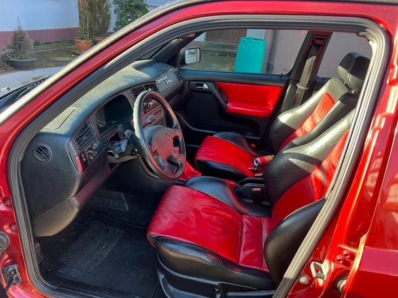 Usata VW Vento 174 CV (127 kW) 1996 Berlina