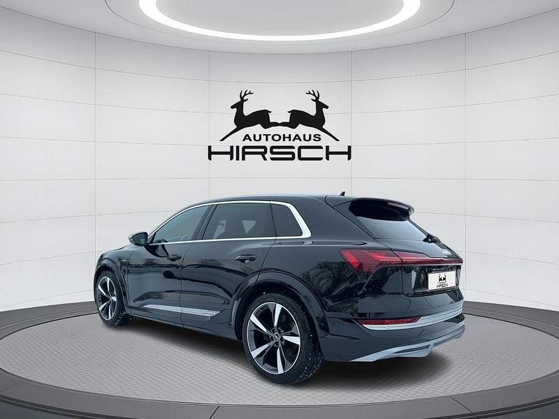 Gebraucht Audi e-tron Sport 369 kW (503 PS) 2022 Schwarz SUV