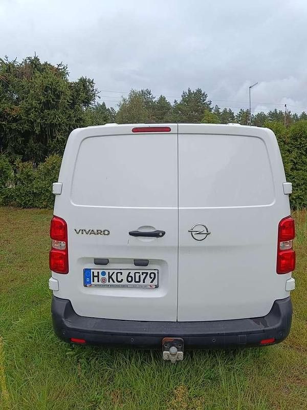 Gebraucht Opel Vivaro Selection 102 PS (75 kW) 2021 Weiß Van / Kleinbus