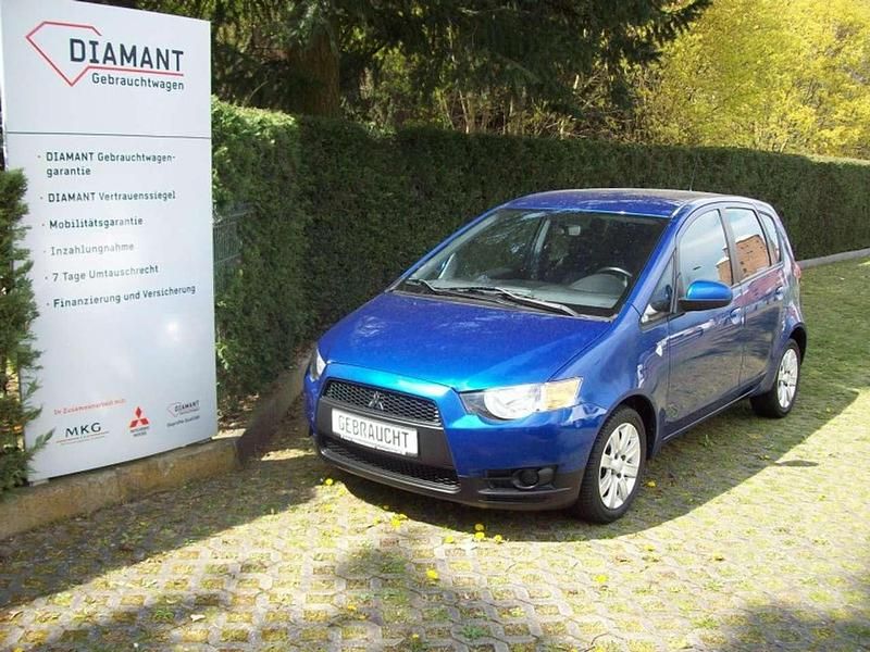 Gebraucht Mitsubishi Colt Invite 95 PS (69 kW) 2009 Antillenblau Kleinwagen