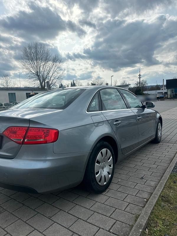 Gebraucht Audi A4 160 PS (117 kW) 2009 Silber Limousine