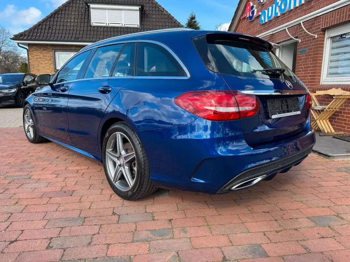 Gebraucht Mercedes C200 AMG line 136 PS (100 kW) 2016 Blau Kombi