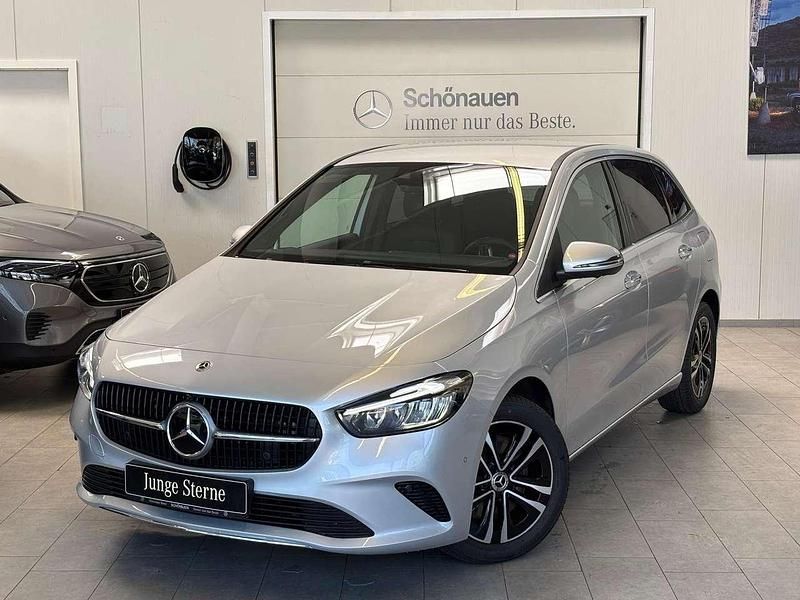 Iridiumsilber Gebraucht 2023 Mercedes B250e Progressive Van / Kleinbus | 35.980 € (Teuer) - Bild 1/4