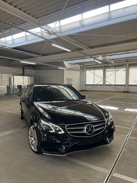Gebraucht Mercedes E250 Avantgarde 204 PS (150 kW) 2015 Schwarz Kombi