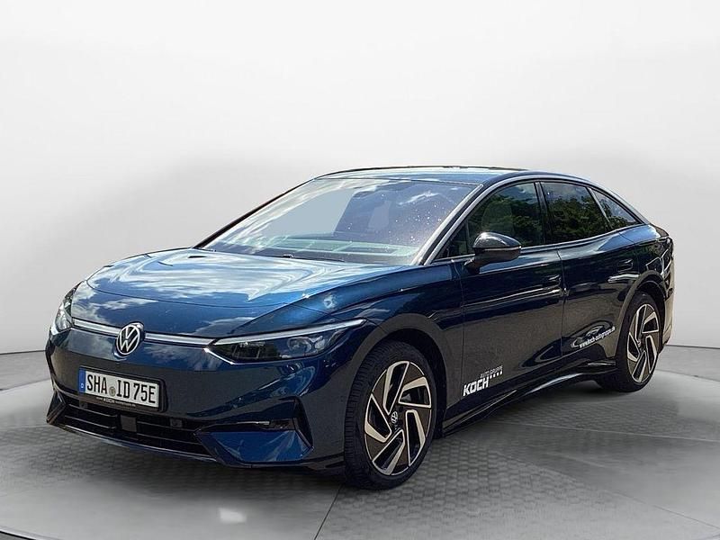 Gebraucht VW ID.7 Pro 210 kW (286 PS) 2024 Aquamarinblau metallic/schwarz Kleinwagen