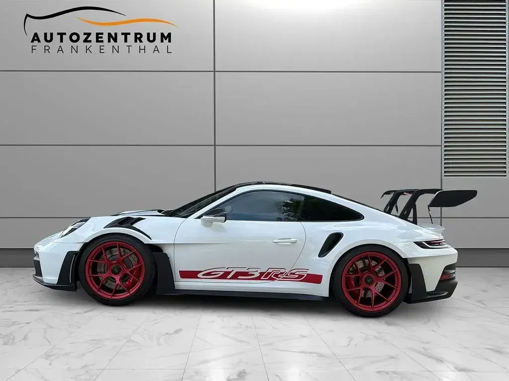 Gebraucht Porsche 911 GT3 RS 525 PS (386 kW) 2024 Weiß Coupé