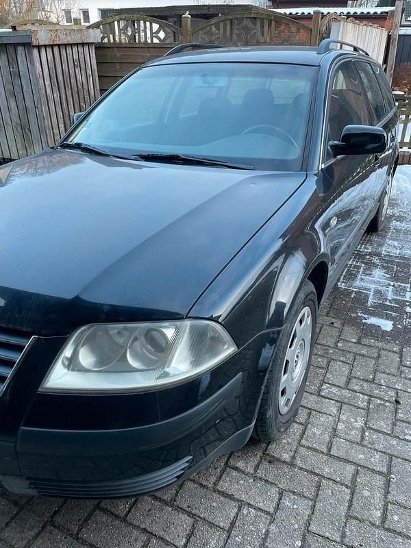 Gebraucht VW Passat 75 PS (55 kW) 2001 Blau Kombi