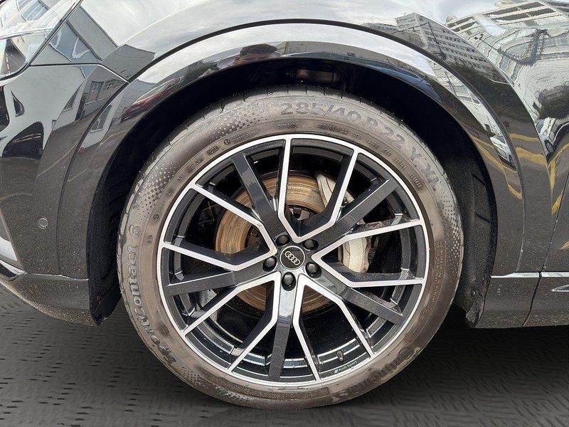 Gebraucht Audi Q8 Ambiente 340 PS (250 kW) 2022 Mythosschwarz metallic SUV