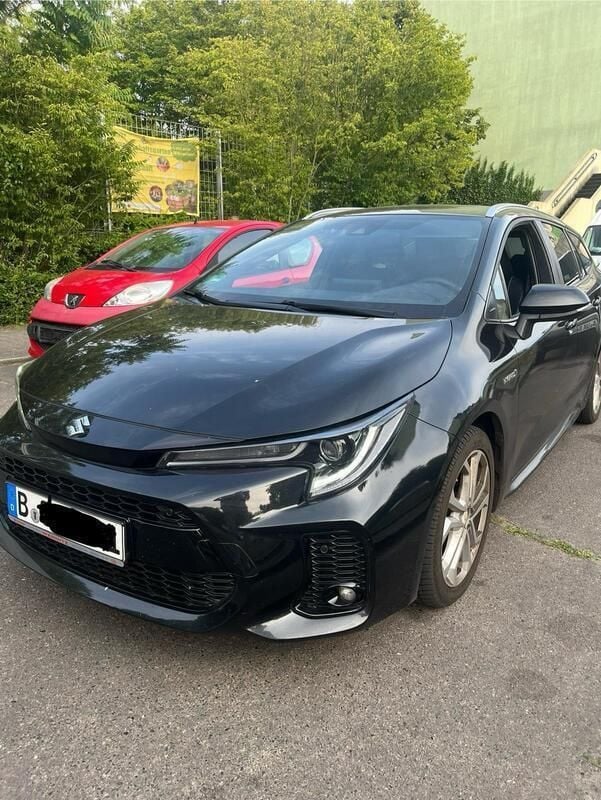 Schwarz Gebraucht 2020 Suzuki Swace Kombi | 16.900 € (Guter Preis) - Bild 1/4