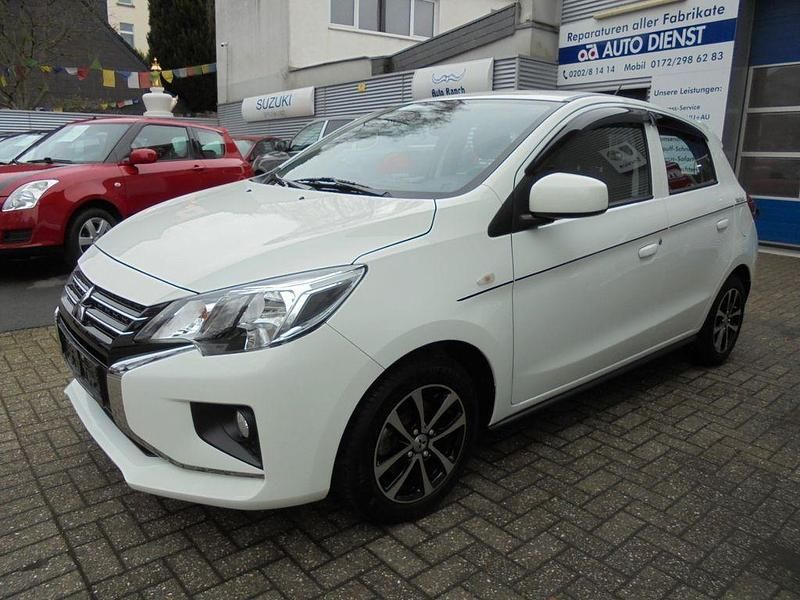 Gebraucht Mitsubishi Space Star Select 71 PS (52 kW) 2021 Weiß Kleinwagen