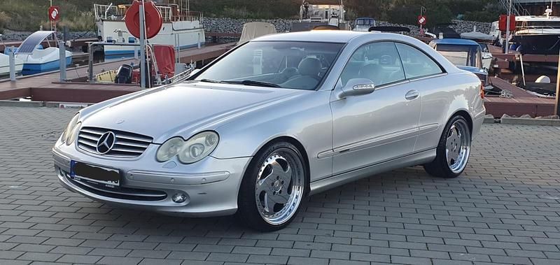 Silber Gebraucht 2003 Mercedes CLK240 Coupé | 4.350 € (Fairer Preis) - Bild 1/4