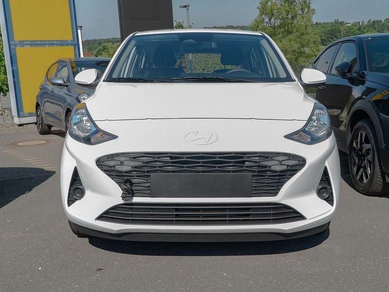 Neu Hyundai i10 Select 63 PS (46 kW) 2025 Weiss / Kleinwagen