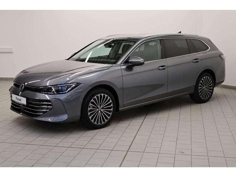 Neu VW Passat Elegance 150 PS (110 kW) 2025 Grau Kombi
